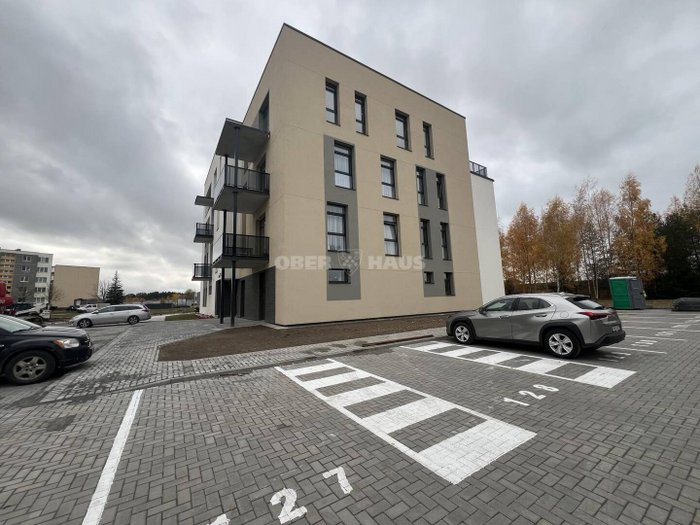 Parduodamas latviskas namas